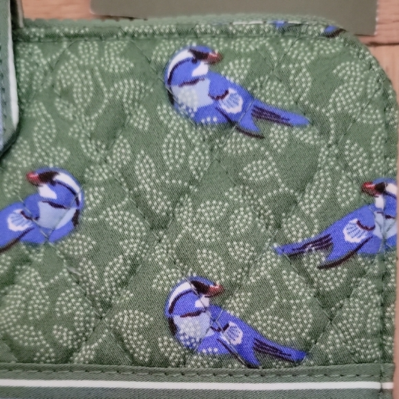 VERA BRADLEY/WALLET/Green and Blue Bird Pattern Wallet - Picture 3 of 12